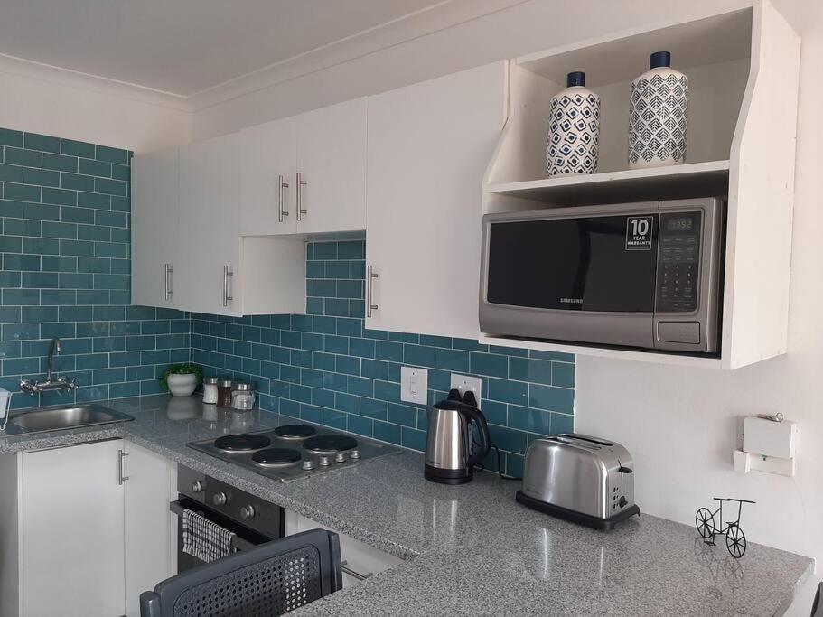 Mawethu Pinelands Modern 2 Bedrooms Flat With Parking Bay Apartment Cape Town